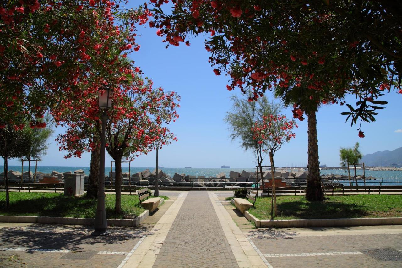 Ferienwohnung Salerno Mare E Luci Deluxe Exterior foto