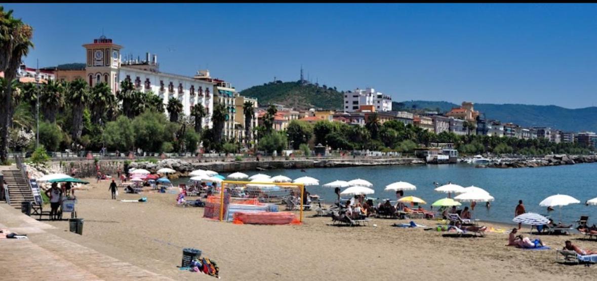 Ferienwohnung Salerno Mare E Luci Deluxe Exterior foto
