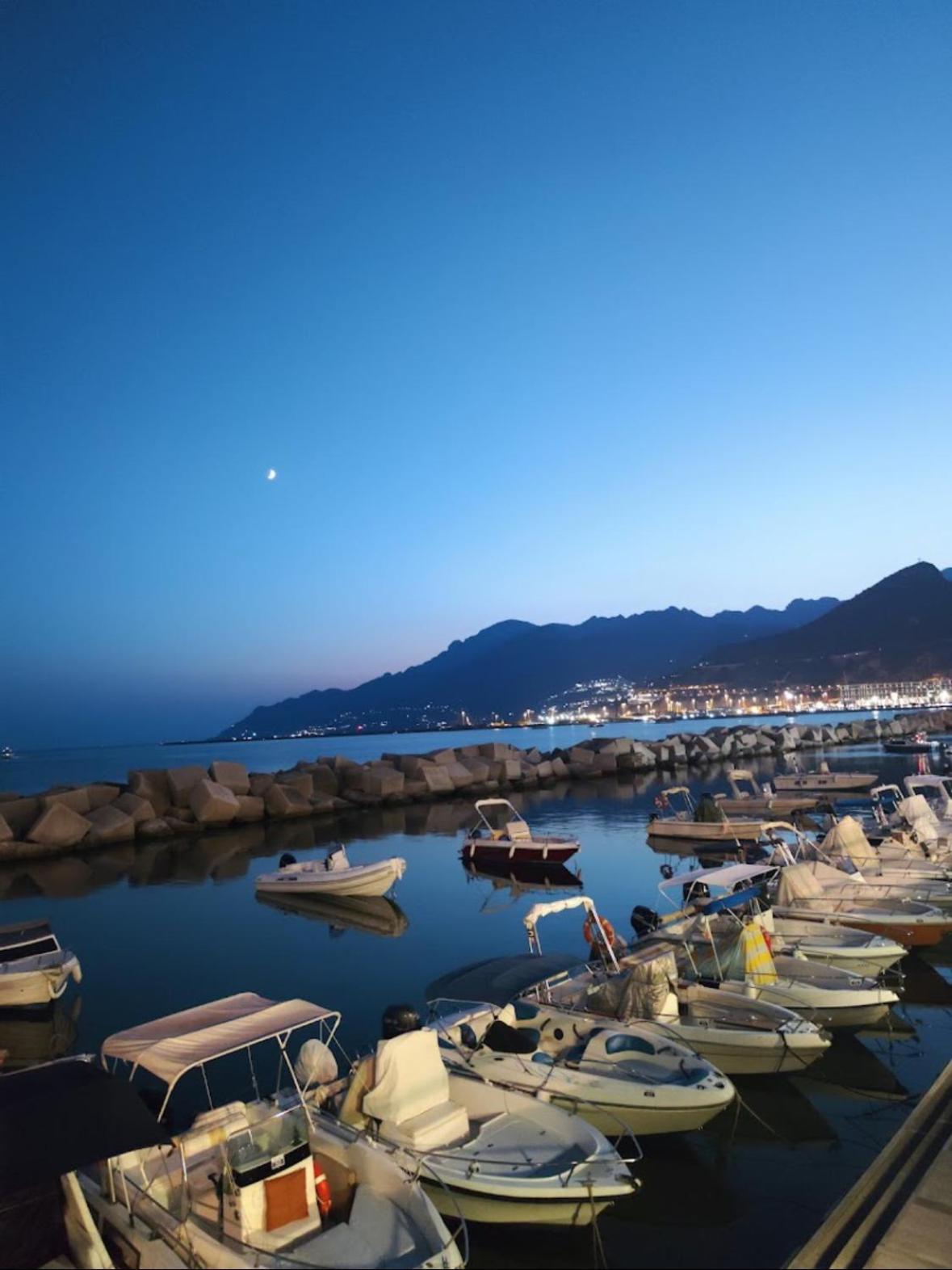 Ferienwohnung Salerno Mare E Luci Deluxe Exterior foto